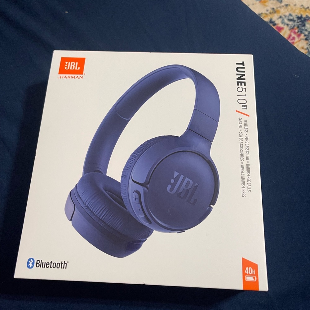 ✨JBL✨ Tune 510 wireless Bluetooth over ear headphones in excellent condition